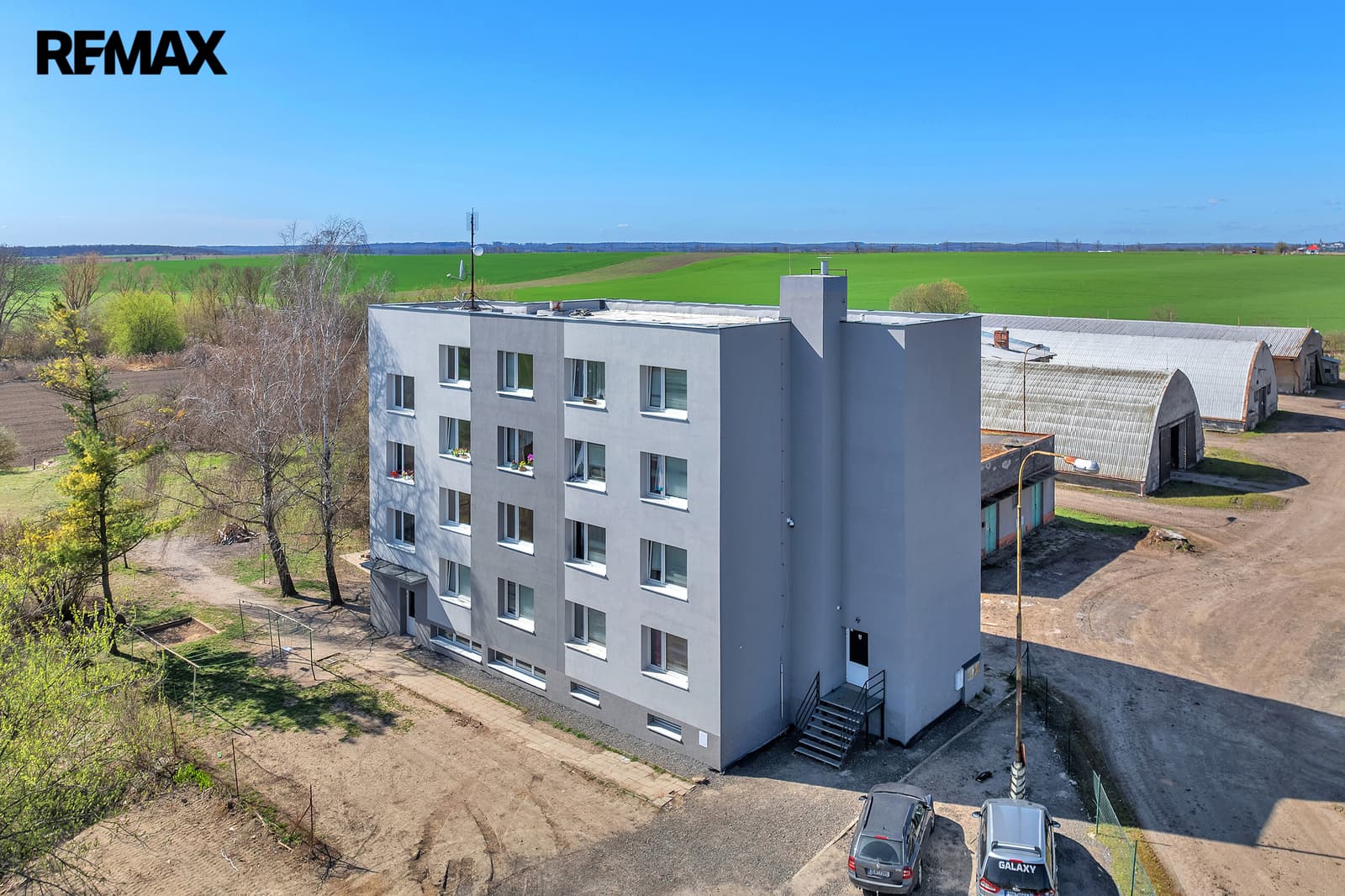 Prodej nájemního (činžovního) domu 642 m², Libáň — foto 1